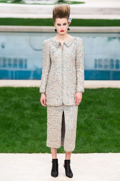 Look 2